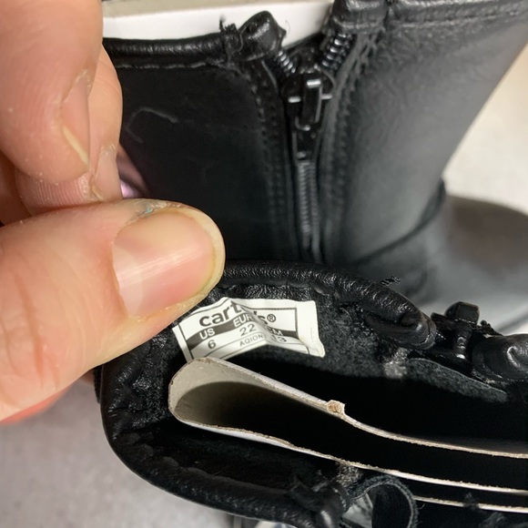 Carters 3 pairs of toddler boots size 6 and 7 - Picture 6 of 10